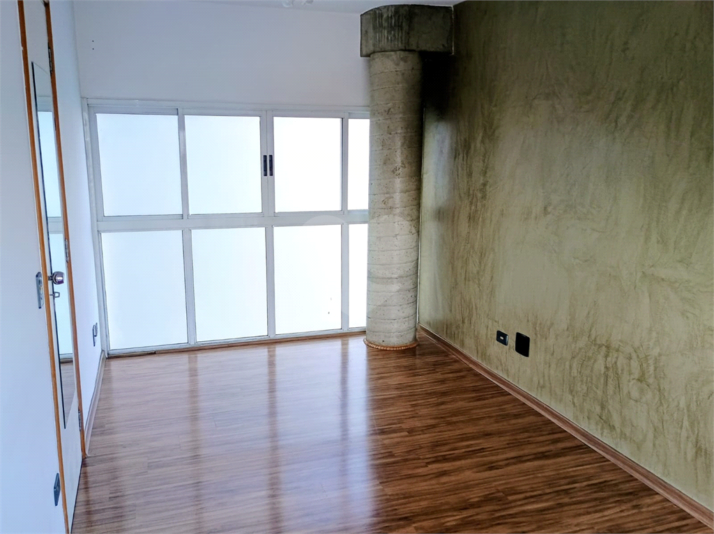 Apartamento na Casa Verde