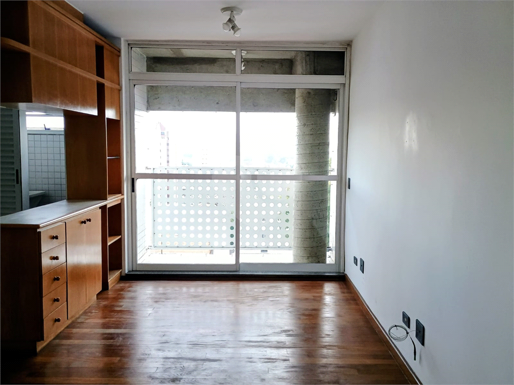 Apartamento na Casa Verde