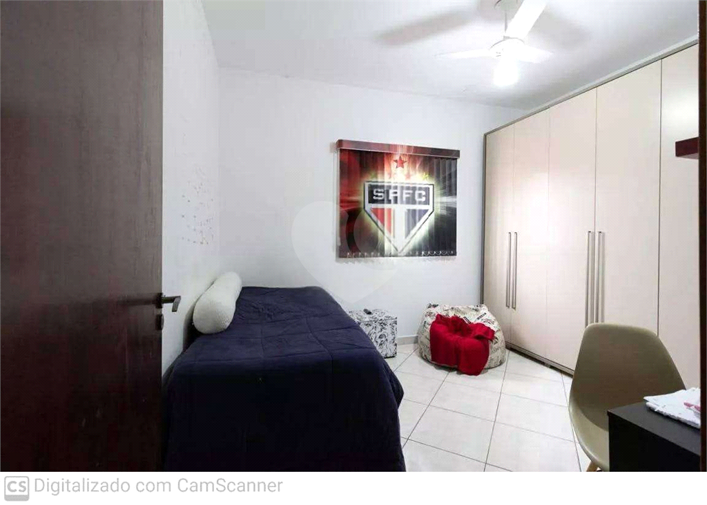 Sobrado totalmente reformado 200 m² – 3 Dormitórios, com área gourmet  e 2 Vagas na Vila Mazzei