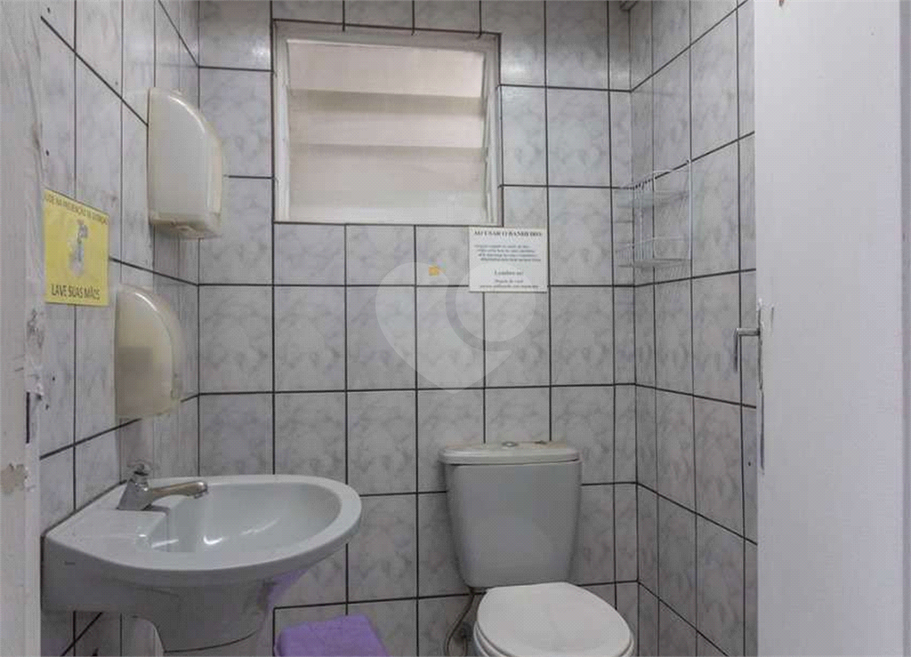 Locação galpão de 1063 m2 e testada de 22,88 metros