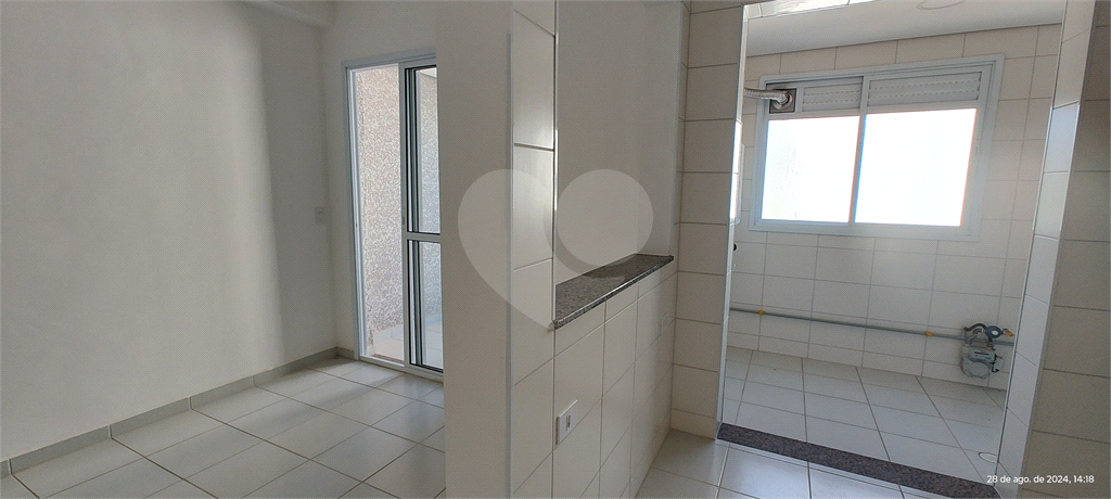 Apartamento para alugar com 2 quartos, 69m² - Foto 13