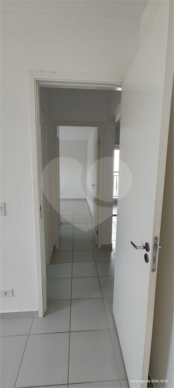 Apartamento para alugar com 2 quartos, 69m² - Foto 41