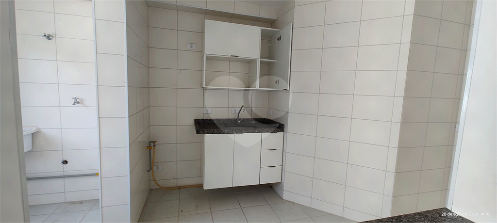 Apartamento para alugar com 2 quartos, 69m² - Foto 10