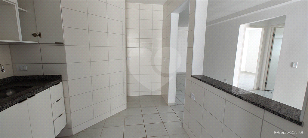 Apartamento para alugar com 2 quartos, 69m² - Foto 21