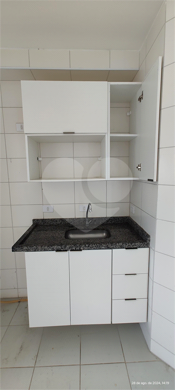 Apartamento para alugar com 2 quartos, 69m² - Foto 14