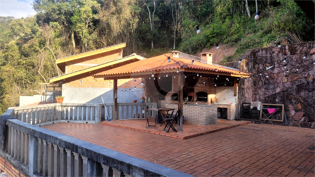 Casa de Condomínio à venda com 4 quartos, 287m² - Foto 2