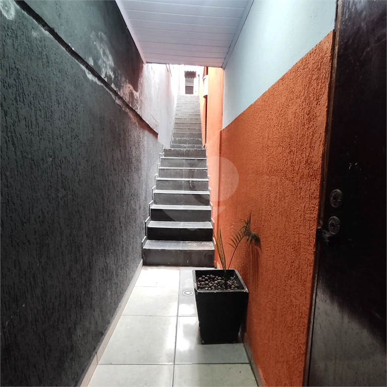 Prédio Comercial com Hotel e Loja à Venda – Região Valorizada da Zona Norte