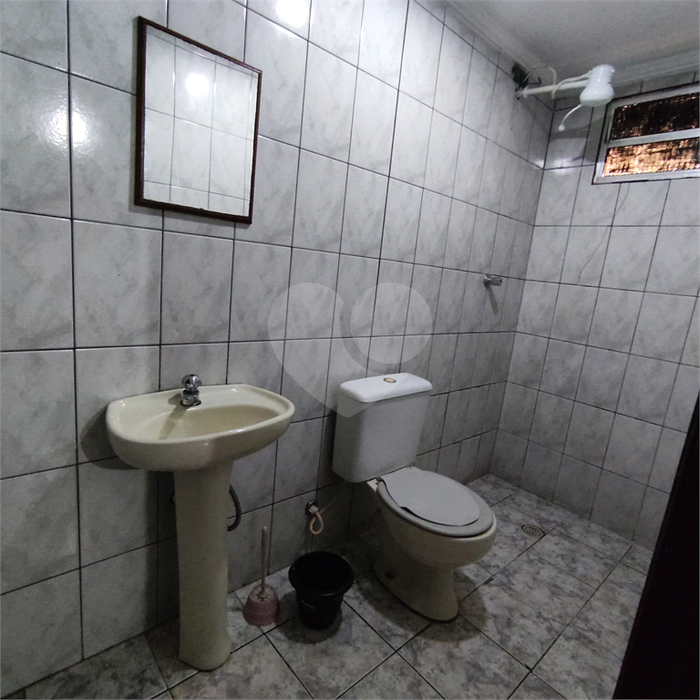 Prédio Comercial com Hotel e Loja à Venda – Região Valorizada da Zona Norte