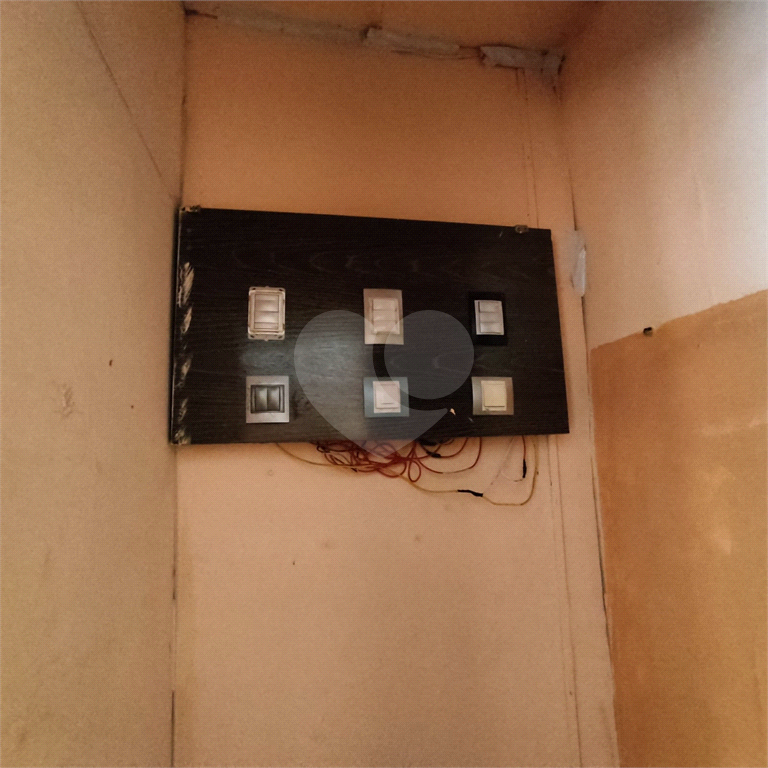 Loja comercial a venda na Avenida Água Fria