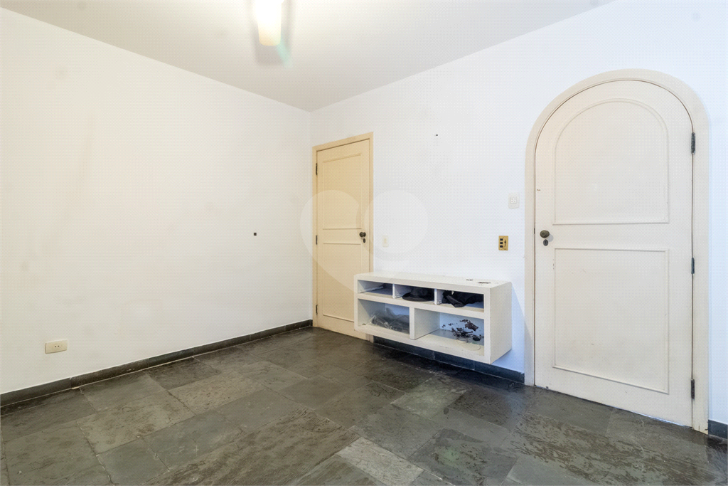 Casa com dois lotes no Alto de Pinheiros