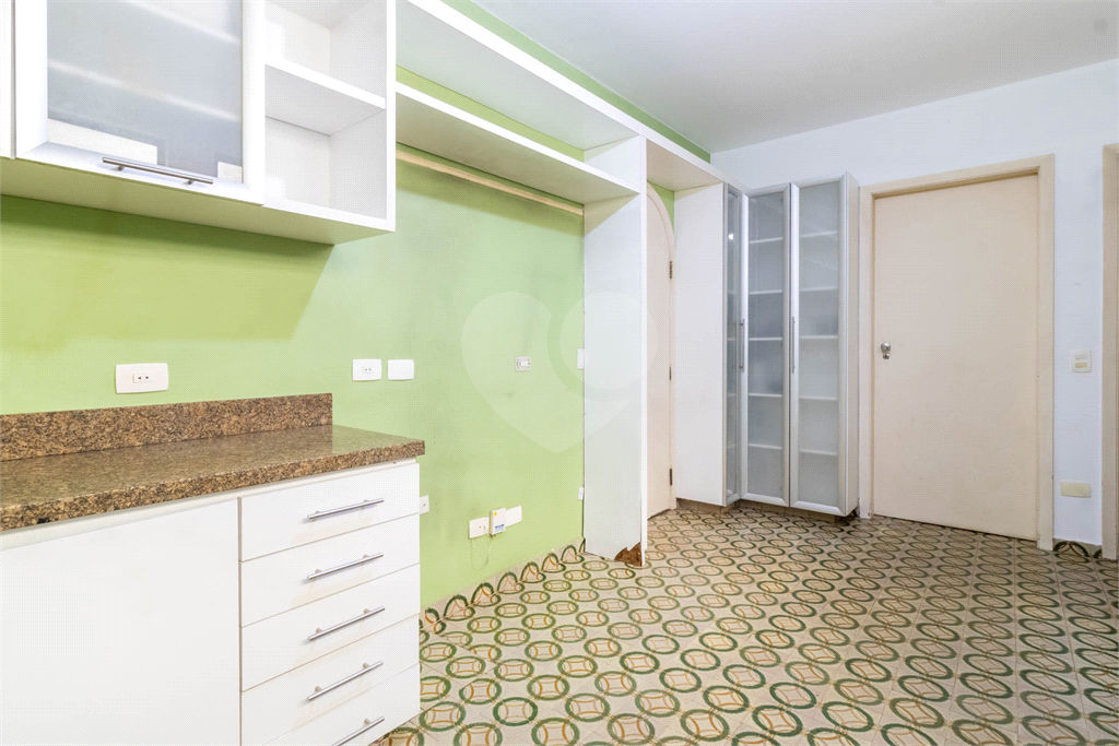 Casa com dois lotes no Alto de Pinheiros