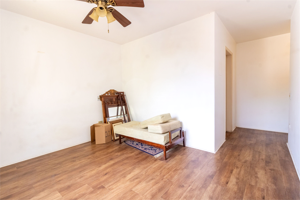 Casa com dois lotes no Alto de Pinheiros