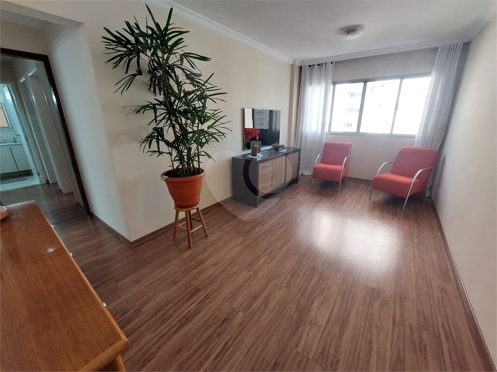 Apartamento à venda com 2 dormitórios e 1 vaga de garagem – Vila Romana