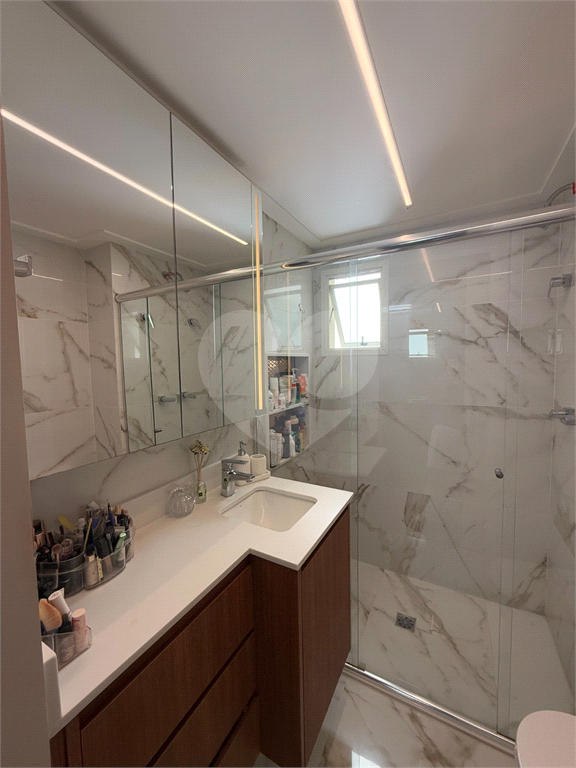 Apartamento mobiliado e reformado em Moema