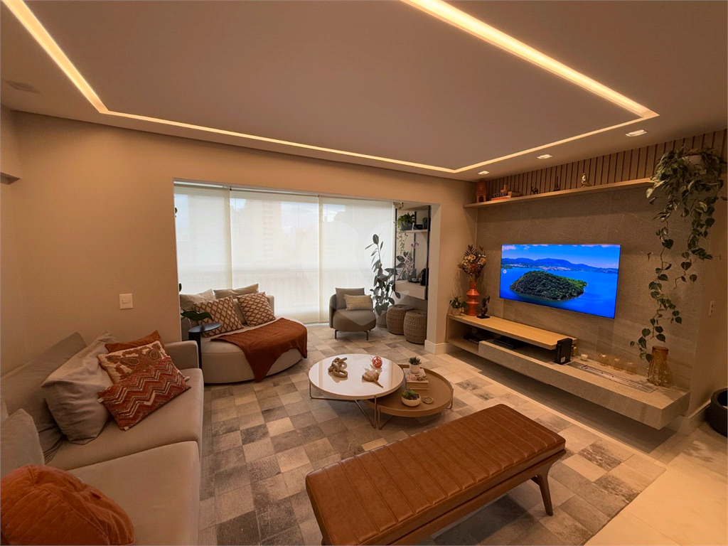 Apartamento mobiliado e reformado em Moema