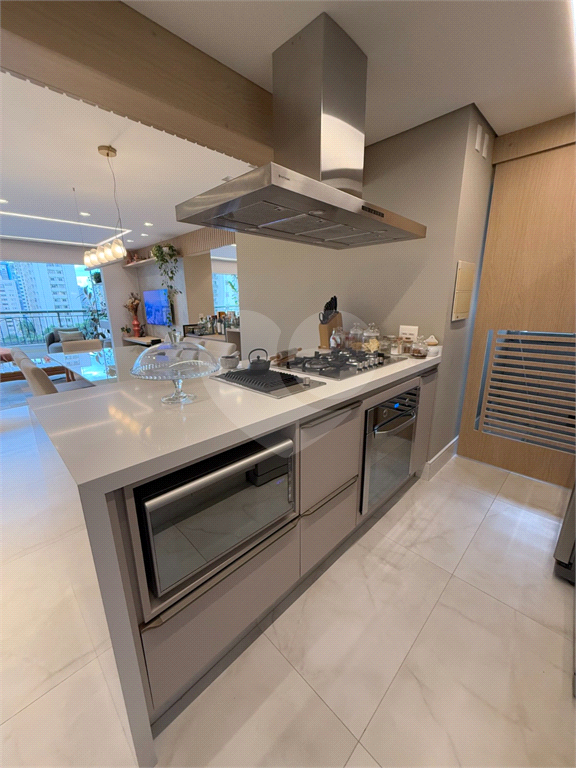 Apartamento mobiliado e reformado em Moema