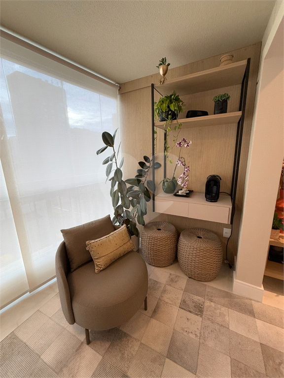 Apartamento mobiliado e reformado em Moema