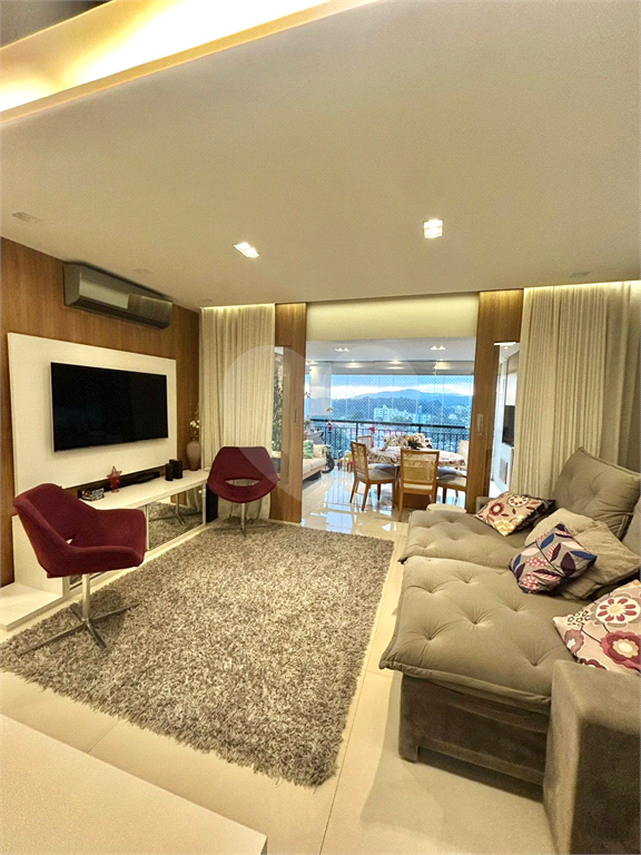 Apartamento varanda gourmet, 100 metros, 3 dormitórios 1 suíte e 2 vagas 