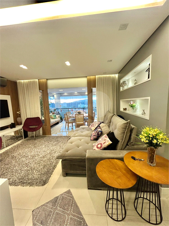Apartamento varanda gourmet, 100 metros, 3 dormitórios 1 suíte e 2 vagas 
