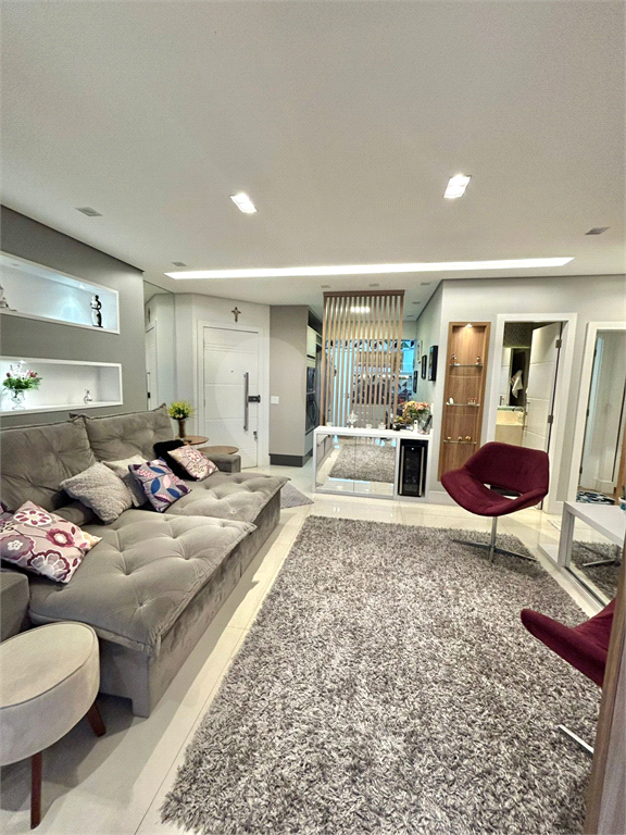 Apartamento varanda gourmet, 100 metros, 3 dormitórios 1 suíte e 2 vagas 