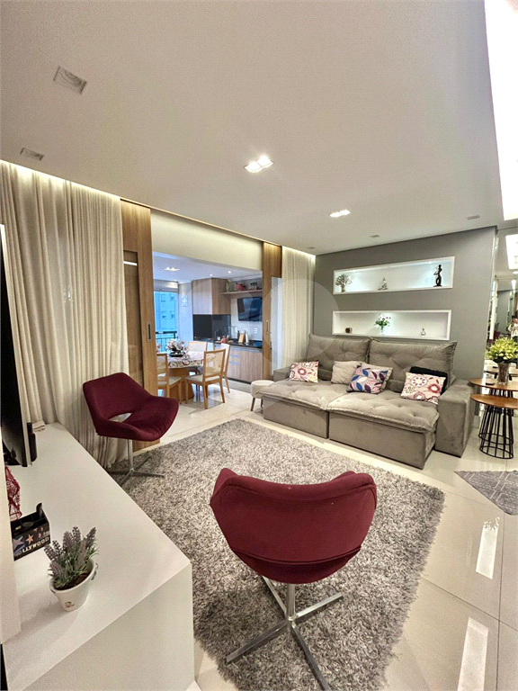 Apartamento varanda gourmet, 100 metros, 3 dormitórios 1 suíte e 2 vagas 