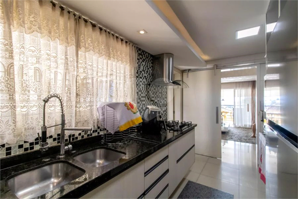 Apartamento à Venda | 137 m² | 4 dormitórios (1 suíte) | 2 vagas na Vila Rosália!