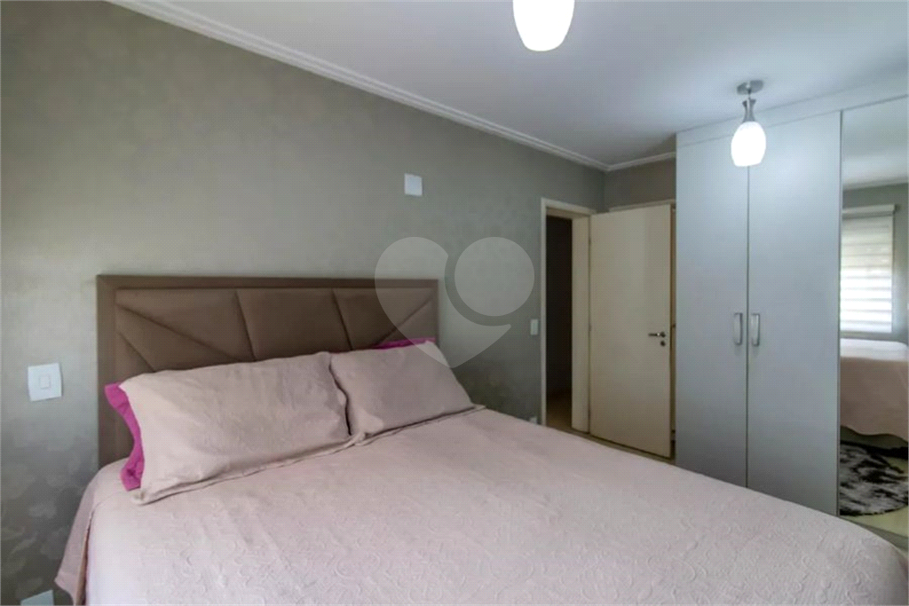 Apartamento à Venda | 137 m² | 4 dormitórios (1 suíte) | 2 vagas na Vila Rosália!
