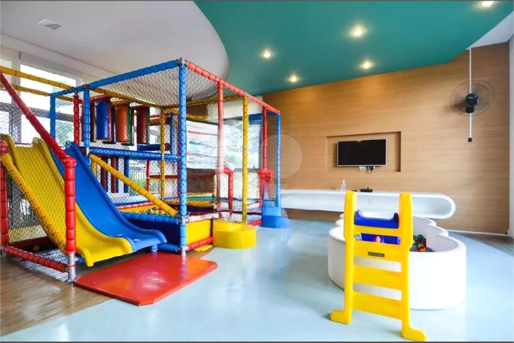 Apartamento à Venda | 137 m² | 4 dormitórios (1 suíte) | 2 vagas na Vila Rosália!