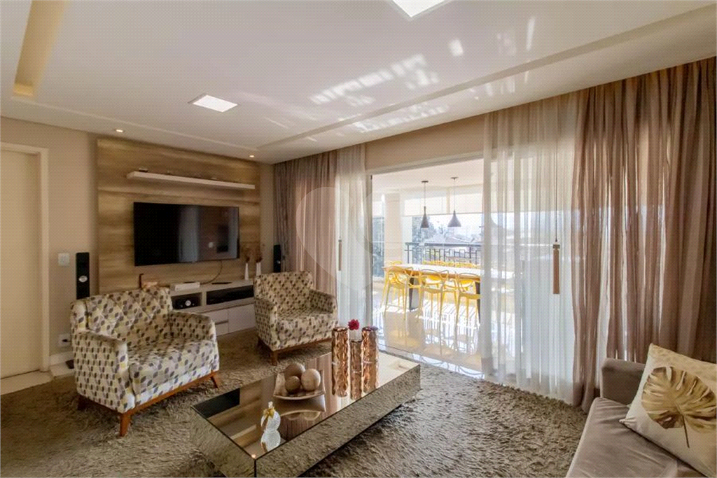 Apartamento à Venda | 137 m² | 4 dormitórios (1 suíte) | 2 vagas na Vila Rosália!