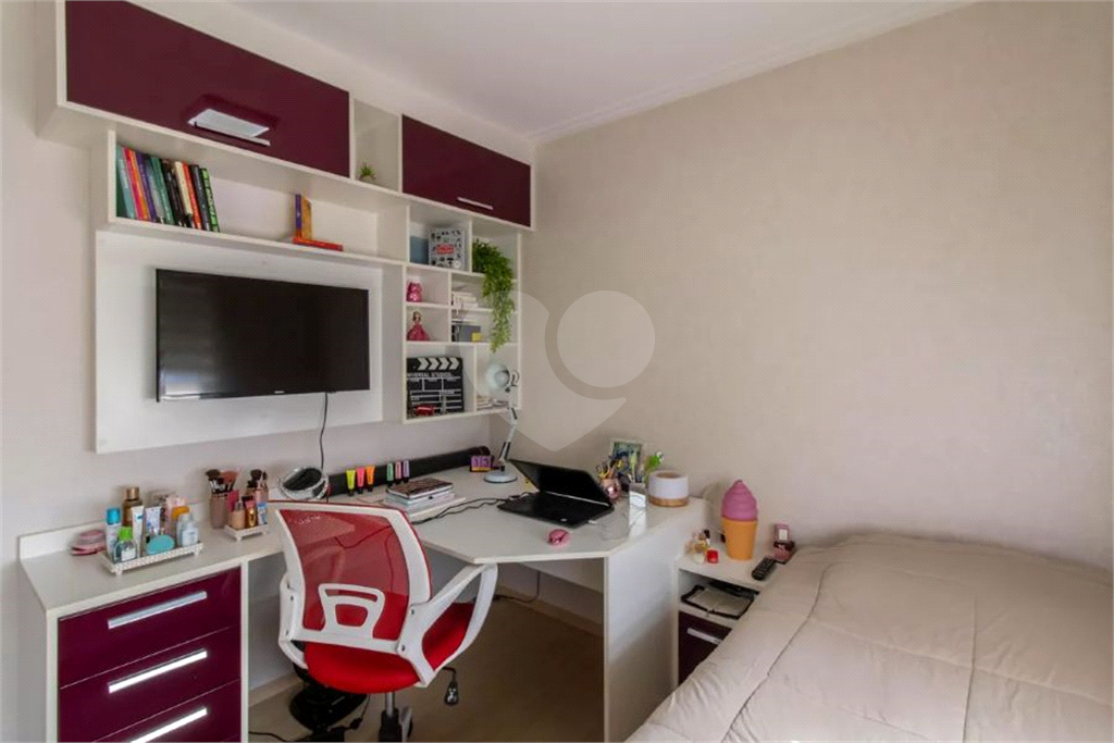 Apartamento à Venda | 137 m² | 4 dormitórios (1 suíte) | 2 vagas na Vila Rosália!