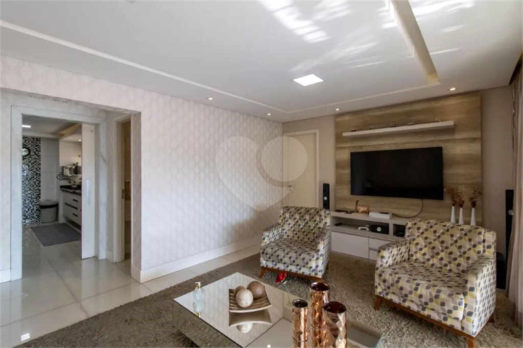 Apartamento à Venda | 137 m² | 4 dormitórios (1 suíte) | 2 vagas na Vila Rosália!
