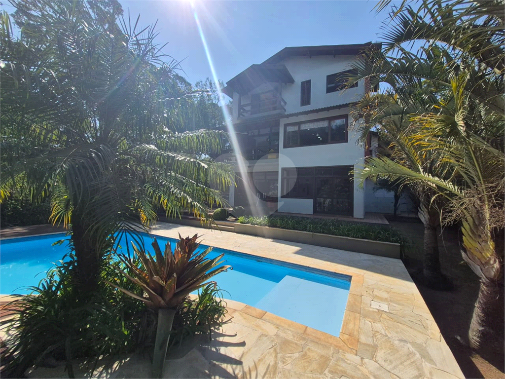 Casa de Condomínio à venda com 3 quartos, 262m² - Foto 2