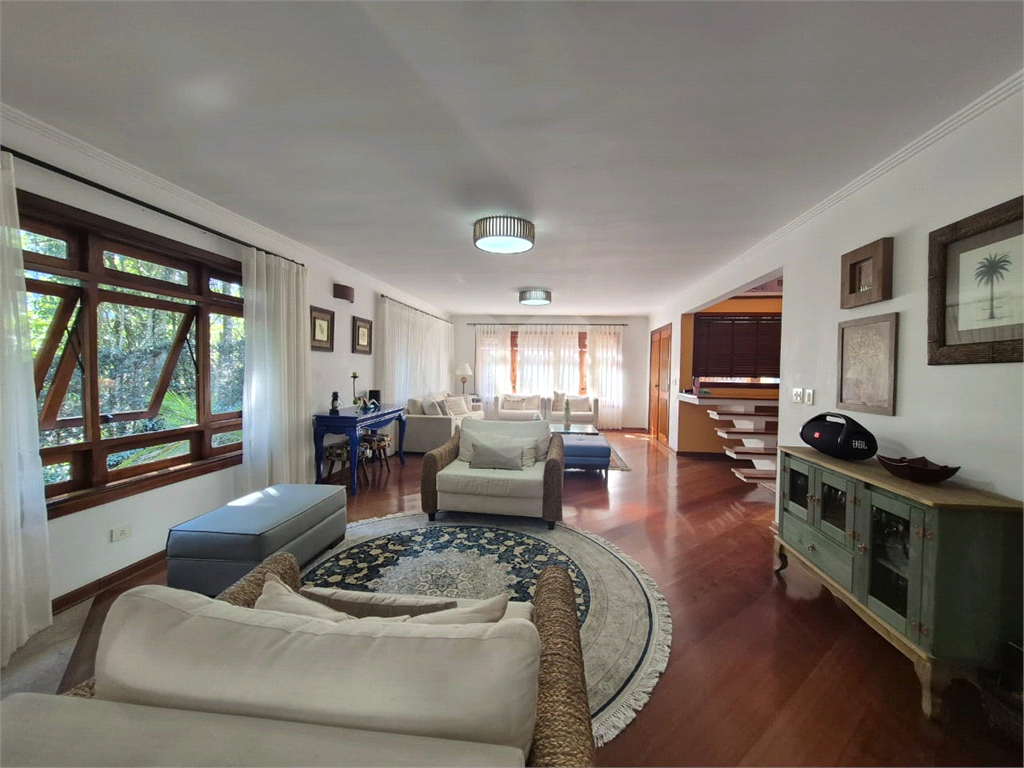 Casa de Condomínio à venda com 3 quartos, 262m² - Foto 13