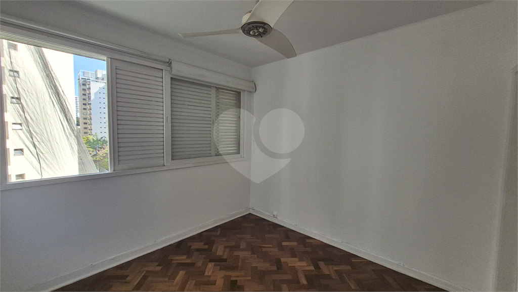 Apartamento em Moema Pássaros - reformado - com 2 quartos sendo 1 suíte - 1 vaga