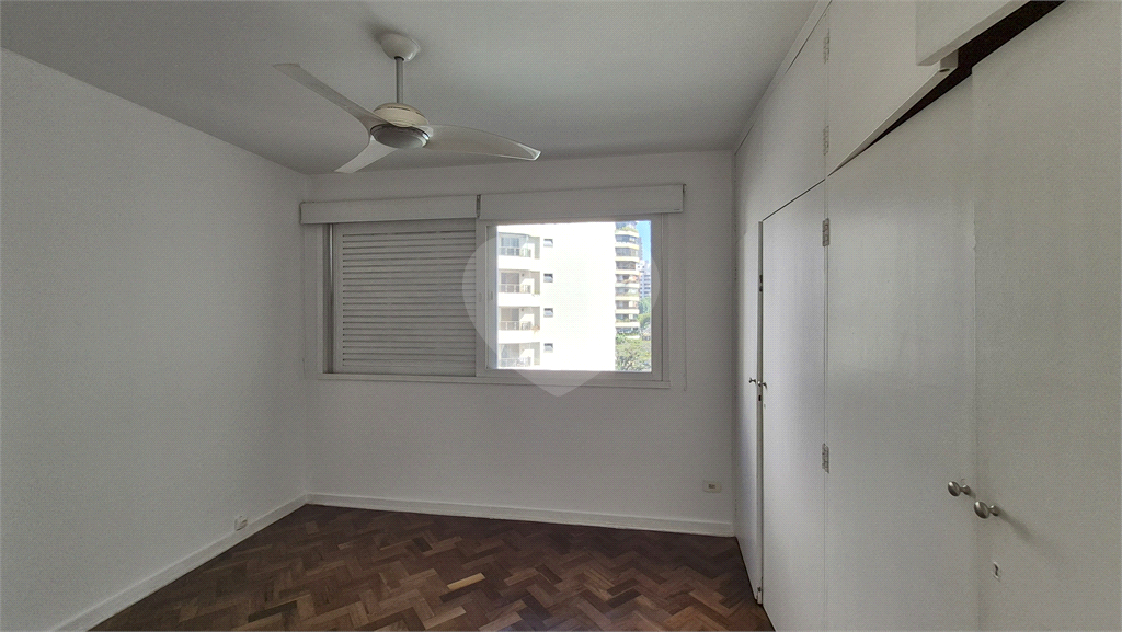 Apartamento em Moema Pássaros - reformado - com 2 quartos sendo 1 suíte - 1 vaga
