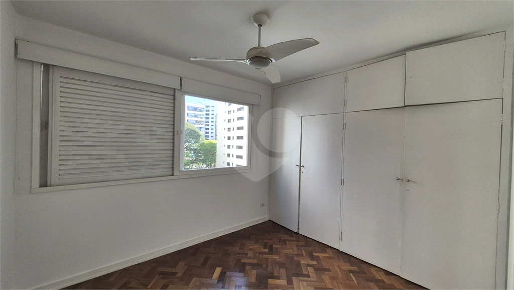 Apartamento em Moema Pássaros - reformado - com 2 quartos sendo 1 suíte - 1 vaga