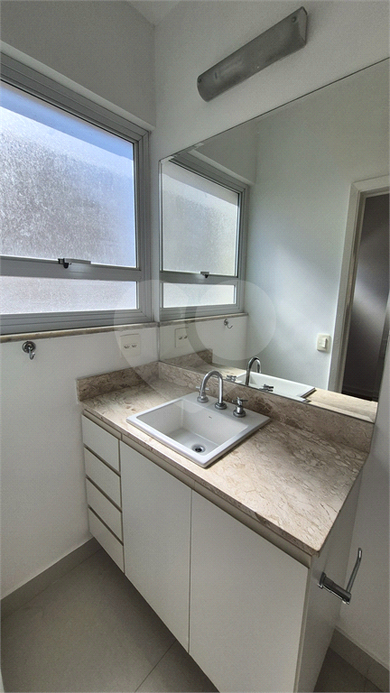 Apartamento em Moema Pássaros - reformado - com 2 quartos sendo 1 suíte - 1 vaga