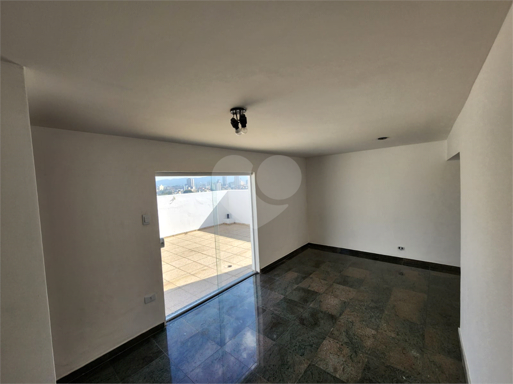 Cobertura Exclusiva à Venda – 146m² totalmente reformada!
