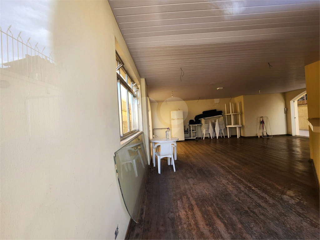 Cobertura Exclusiva à Venda – 146m² totalmente reformada!
