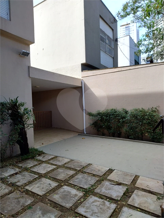 Casa locação Comercial Campo Belo 200m² ao lado do metro Campo Belo
