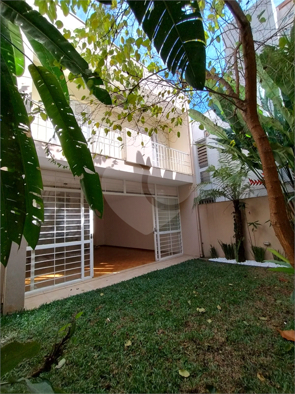 Casa locação Comercial Campo Belo 200m² ao lado do metro Campo Belo