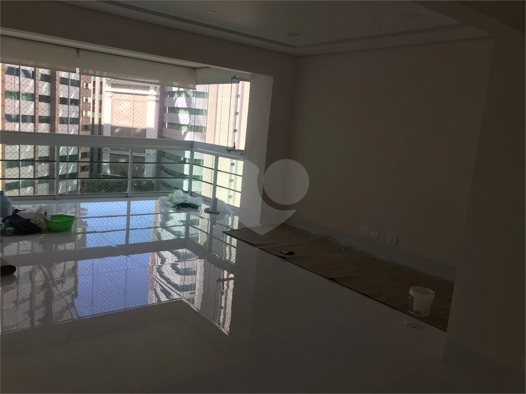 APARTAMENTO em VILA OLÍMPIA