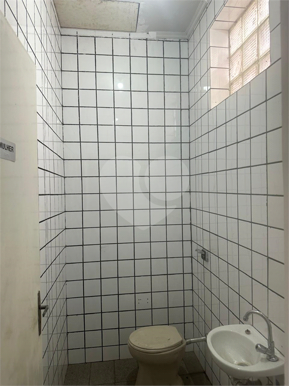 Galpão com Escritório – Próx. Expo Center Norte / Marginal Tietê / Vl Guilherme – Carandiru – São Paulo/SP - Área total: 750 m² - Área útil: 662 m²