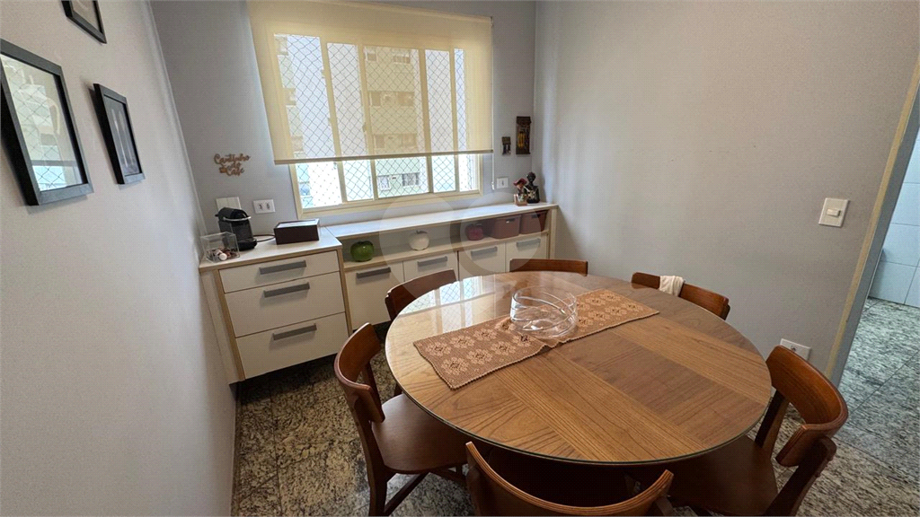 Apartamento com 4 quartos em Santana