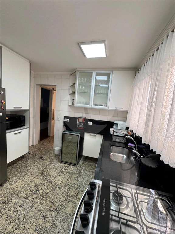 Apartamento com 4 quartos em Santana