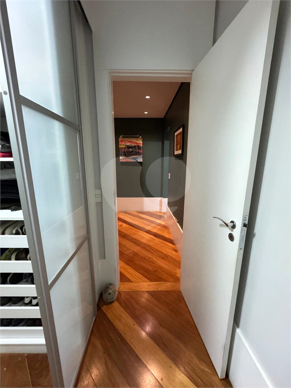 Apartamento com 4 quartos em Santana