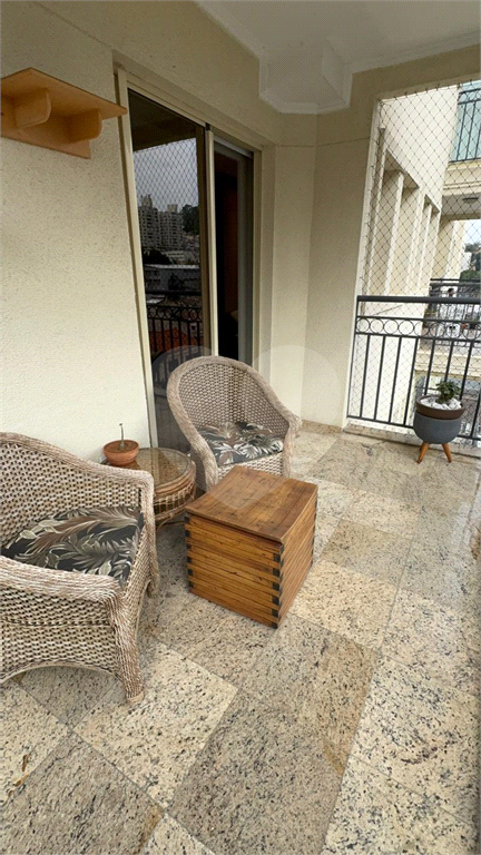 Apartamento com 4 quartos em Santana