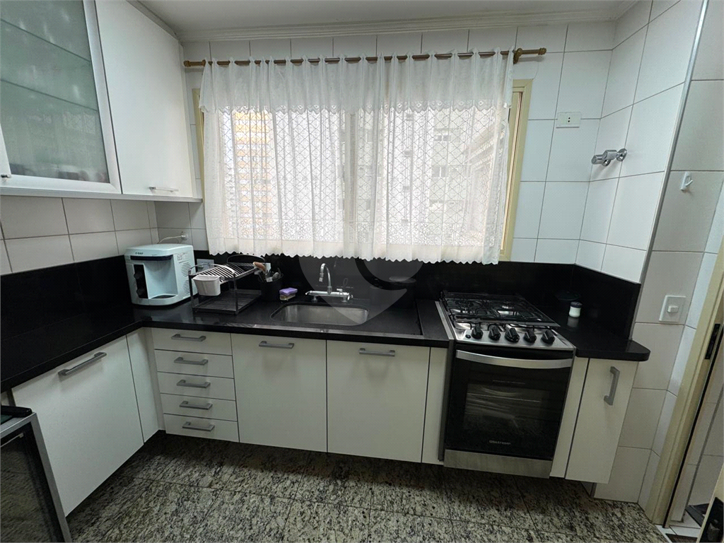 Apartamento com 4 quartos em Santana
