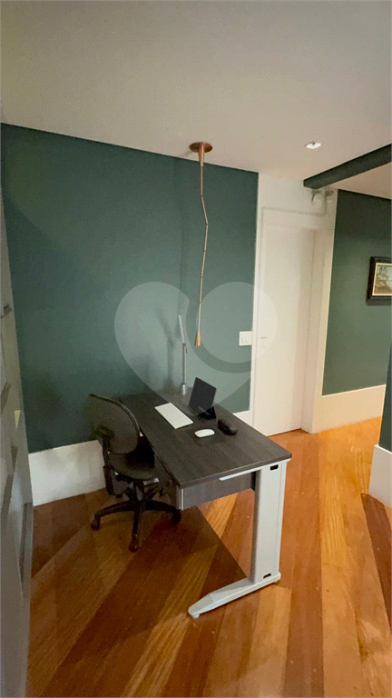 Apartamento com 4 quartos em Santana