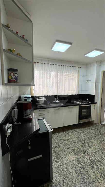 Apartamento com 4 quartos em Santana